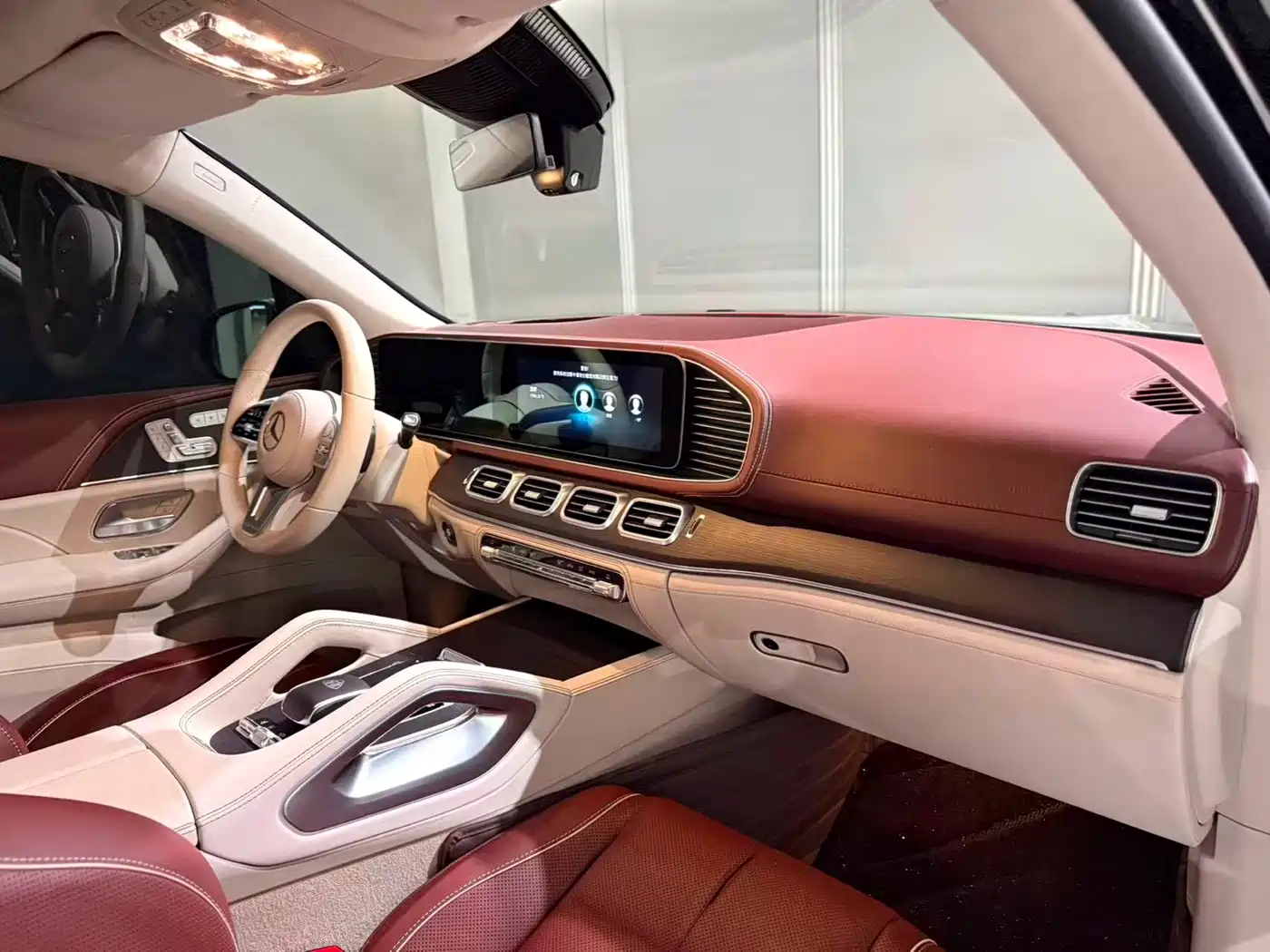 Mercedes-Benz Maybach GLS 2022 GLS 600 4MATIC Etiquette Edition фото 6