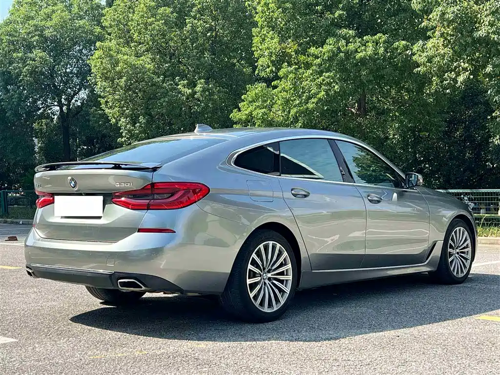 BMW 6 Series GT 2018 630i Luxury Design Package фото 13