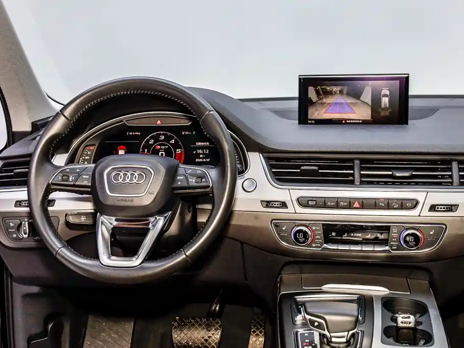 Audi Q5L 2018 2018 40 TFSI Premium Fashion China VI