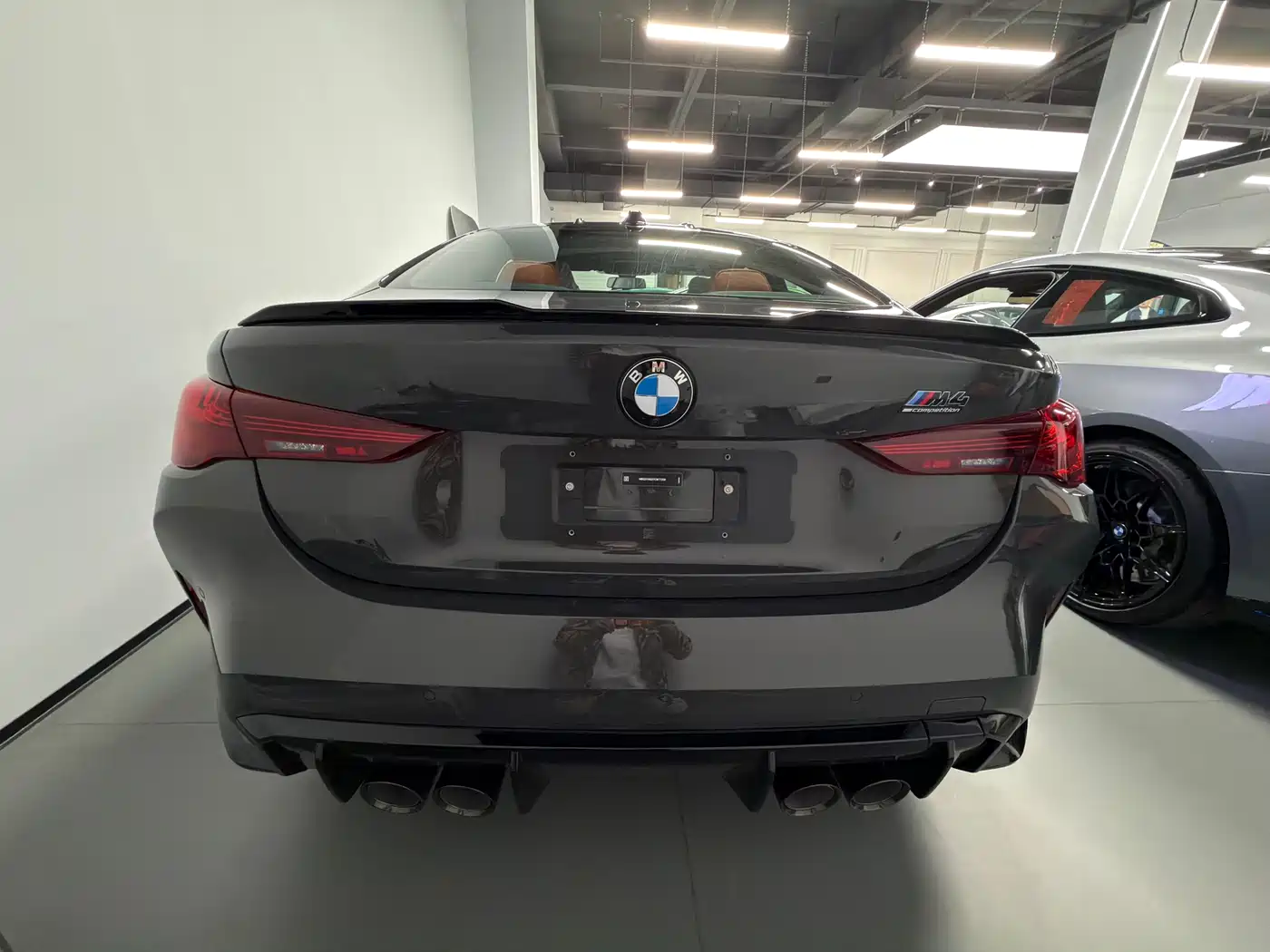 BMW M4 2024 BMW M4 Coupe M xDrive Competition фото 6