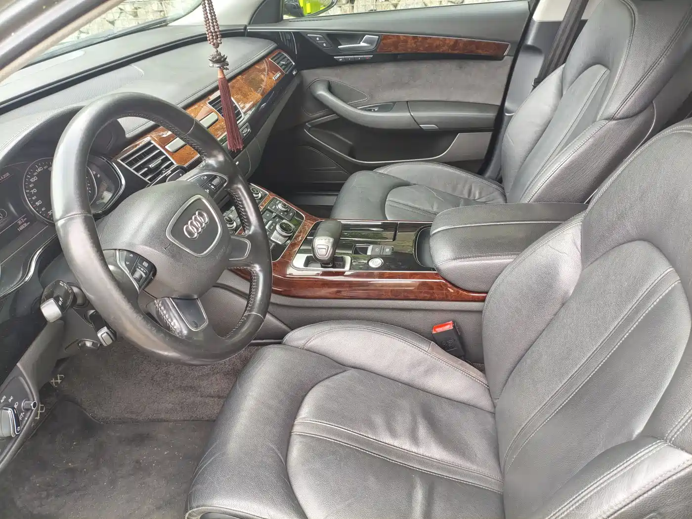 Audi A8 2011 A8L 3.0 TFSI quattro Comfort (245kW) фото 7