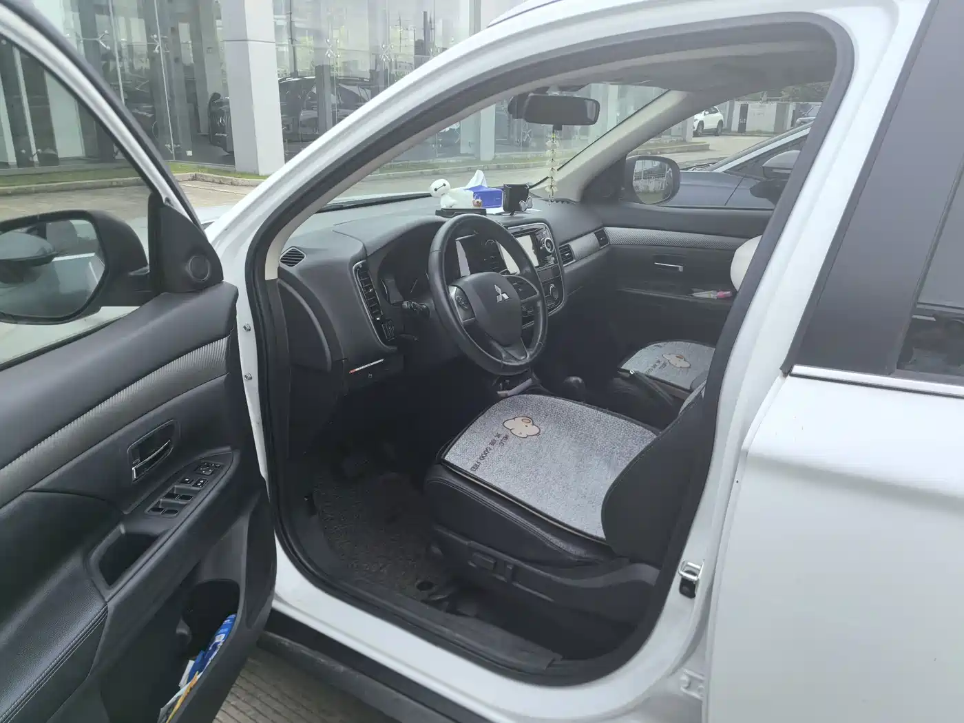 Mitsubishi Outlander (Import) 2015 2014 2.4L 4WD Luxury Value Edition 5-seater