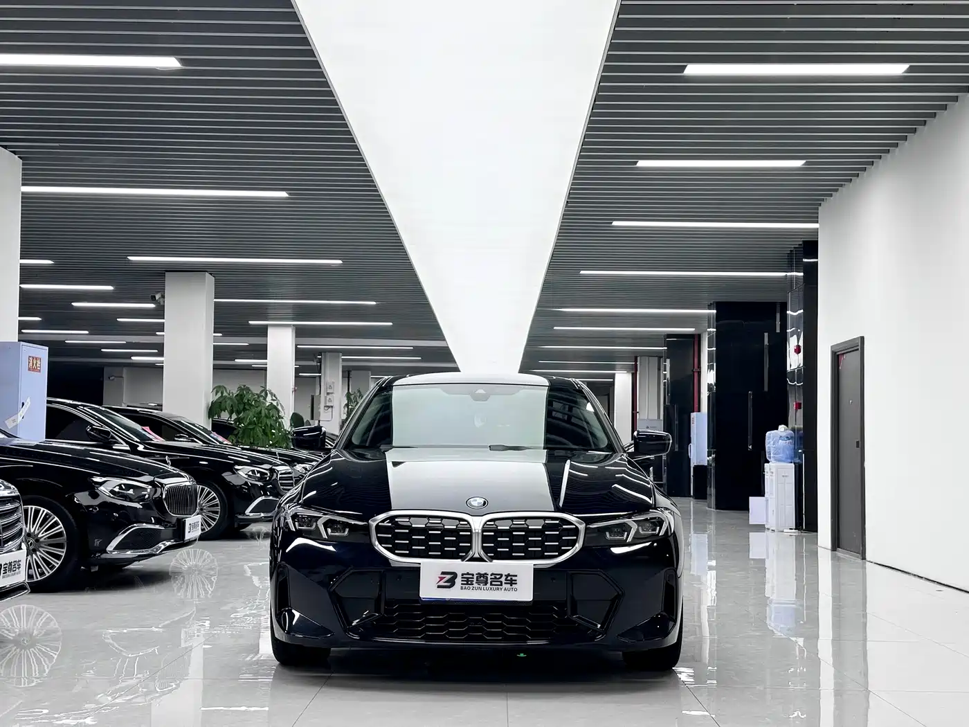 BMW 3 Series 2024 325Li M Sport Package фото 2