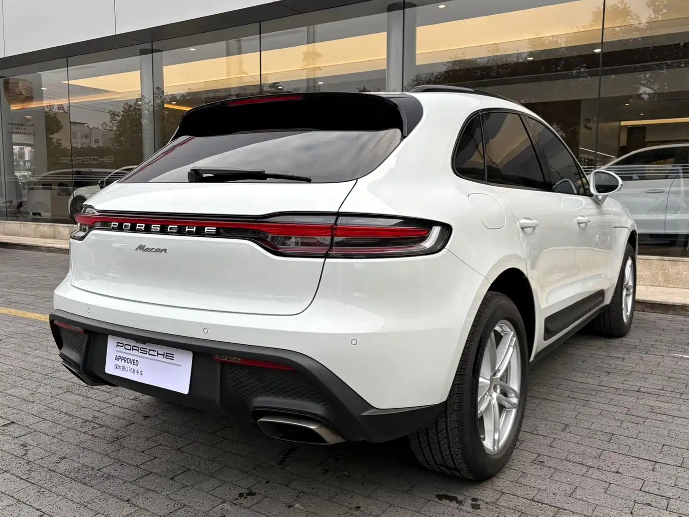 Porsche Macan 2023 Macan 2.0T фото 4