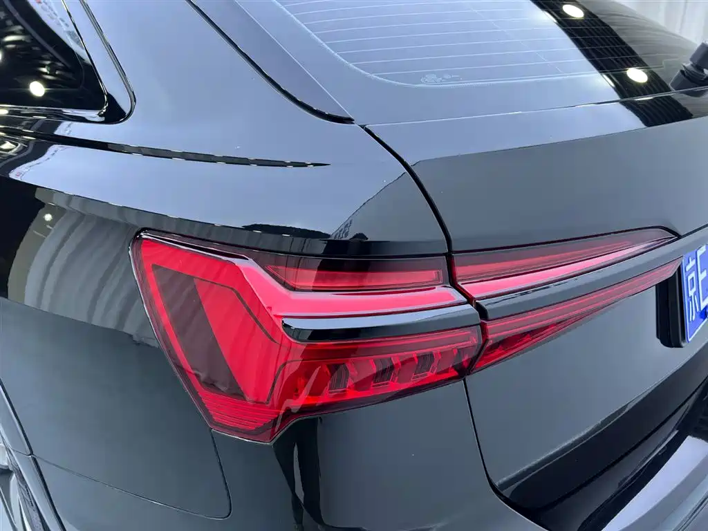 Audi A6 (Import) 2020 allroad quattro Explorer 55 TFSI Premium Off-Road фото 24