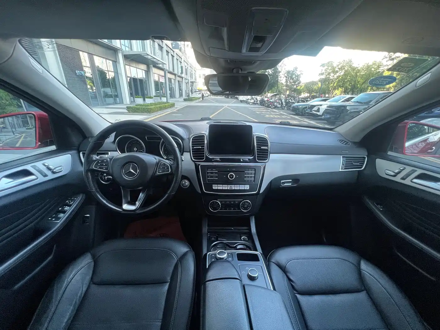 Mercedes-Benz GLE Coupe 2015 GLE 320 4MATIC Coupe SUV фото 9