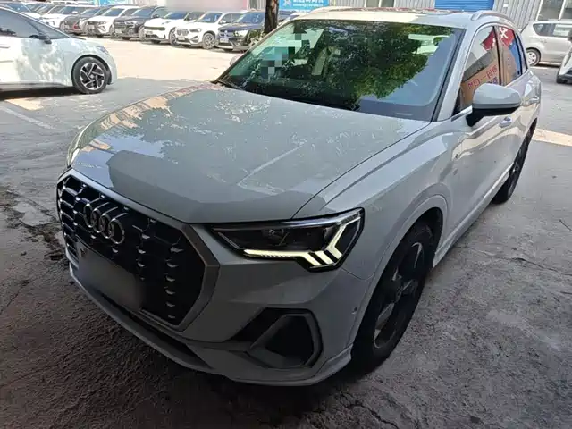 Audi Q3 35 TFSI, Стиль Драйв