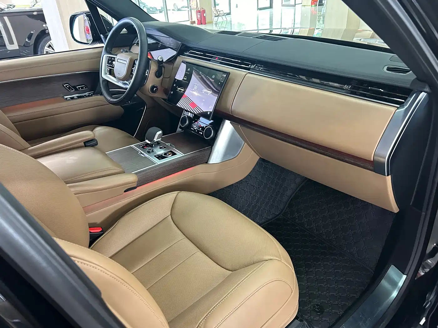 Land Rover Range Rover 2023 2023 3.0 L6 400PS Golden Age 7-Seater Long Wheelbase