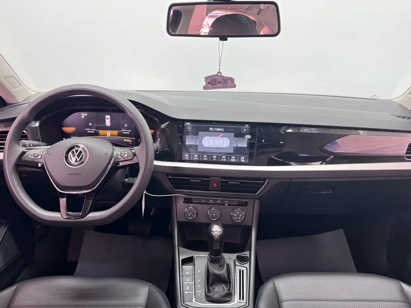 Volkswagen Lavida 2022 1.5L Auto Comfort Edition фото 14