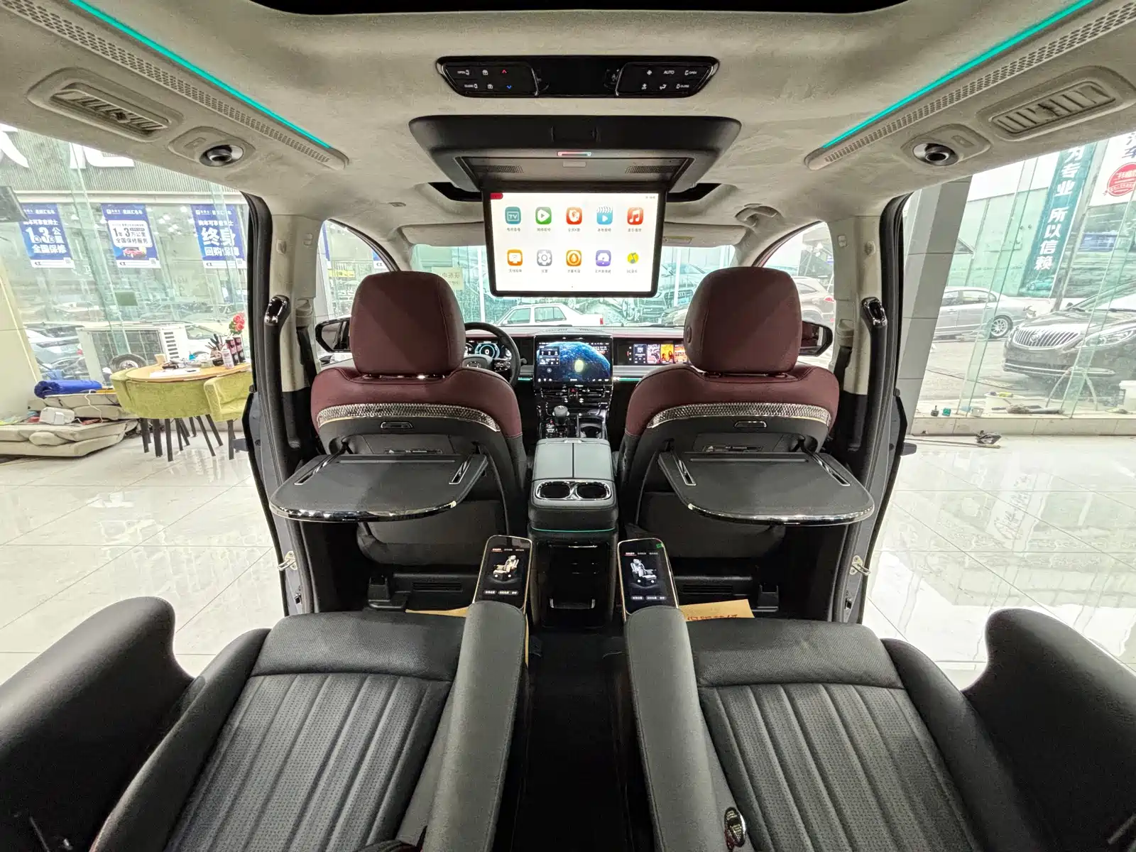 Фото 21 - GAC Trumpchi Trumpchi E9