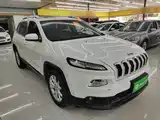 Фото 4 - Jeep Cherokee