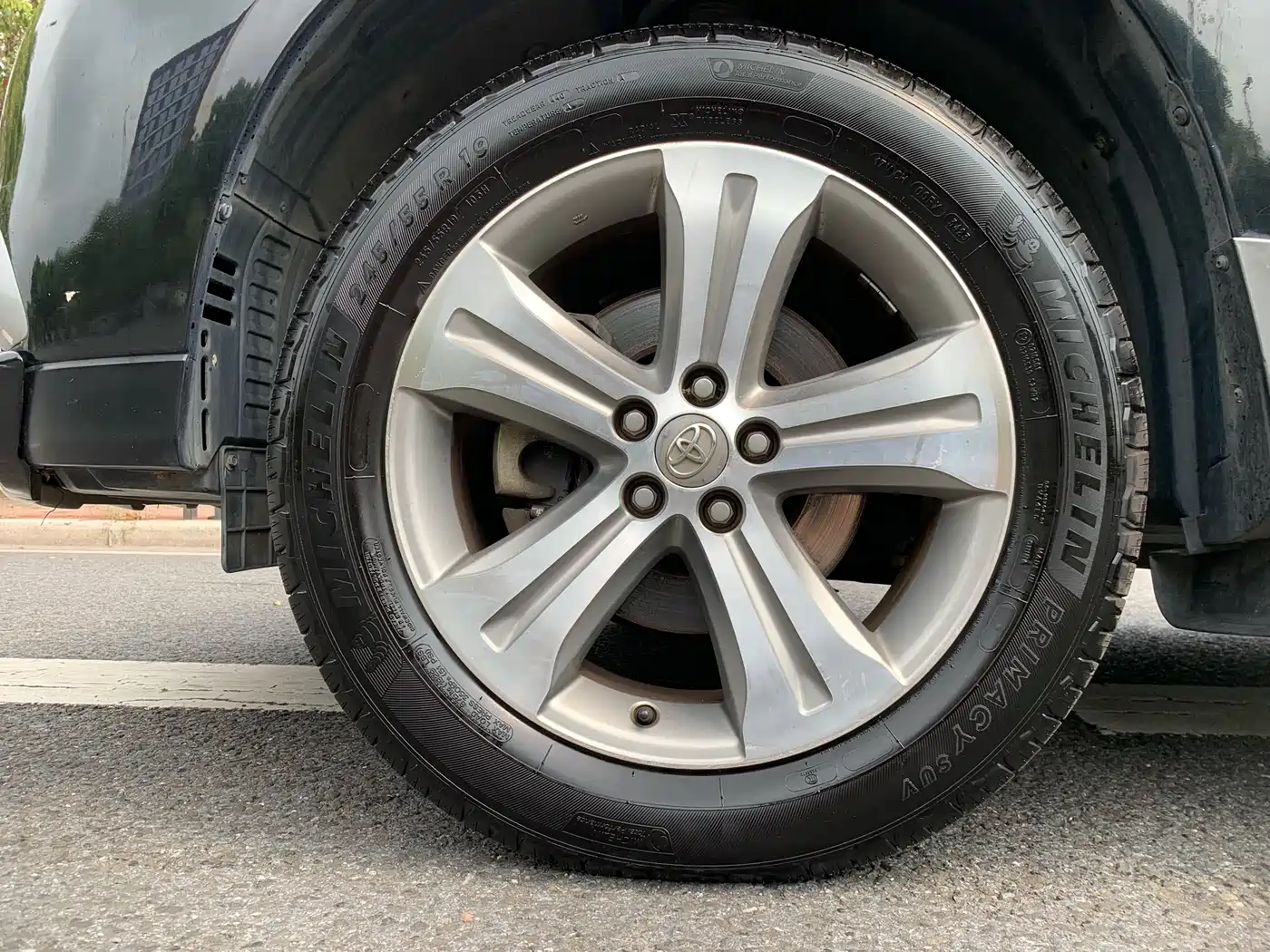 Toyota Highlander 2012 2.7L 2WD 7-Seater Luxury Edition фото 11