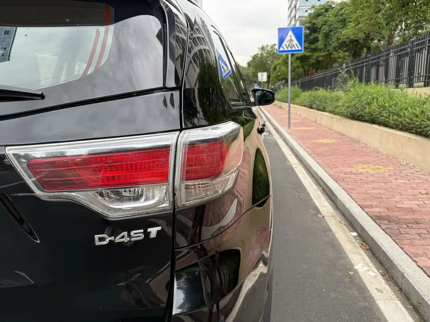 Toyota Highlander 2015 2.0T FWD Elite Edition 5-seater фото 13