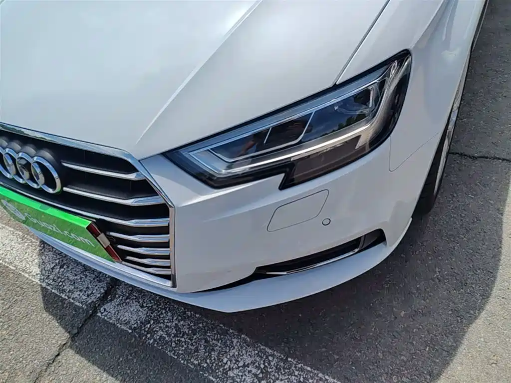 Audi A3 2018 30th Anniversary Sportback 35 TFSI Style фото 18