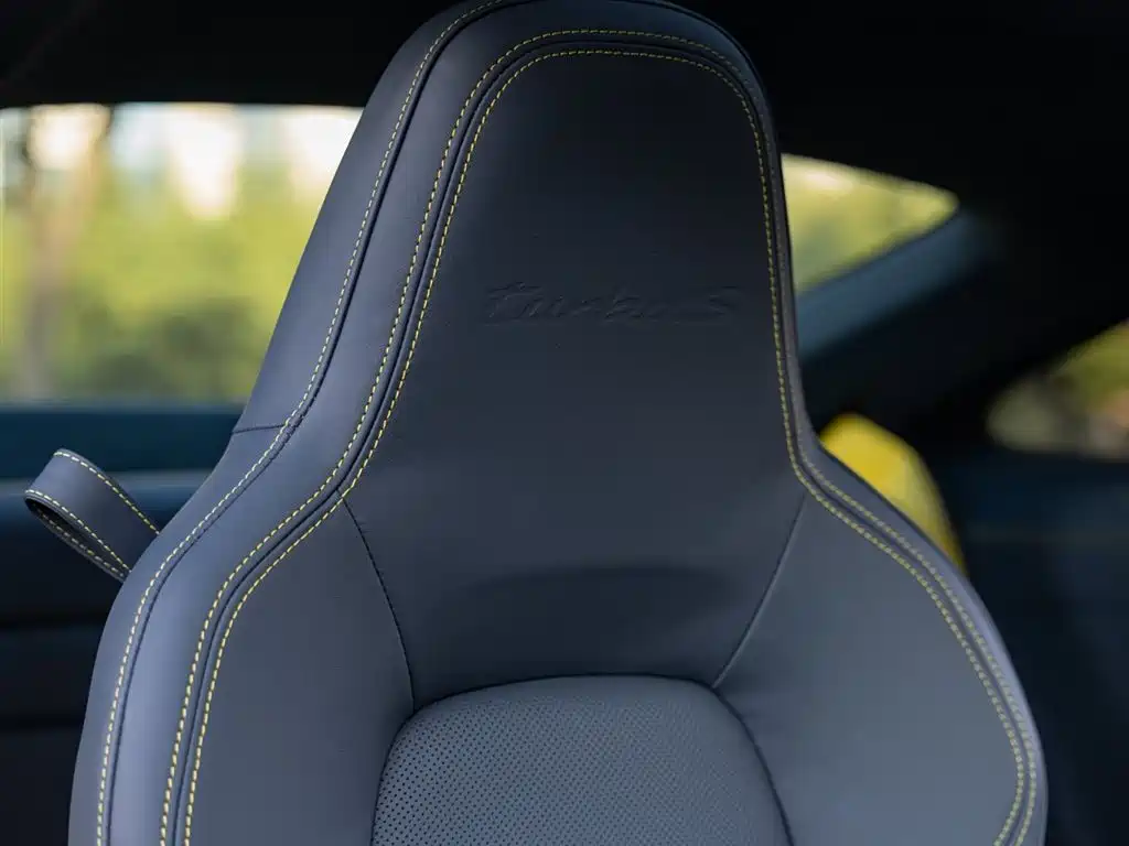 Porsche 911 2023 Turbo S 3.7T фото 20