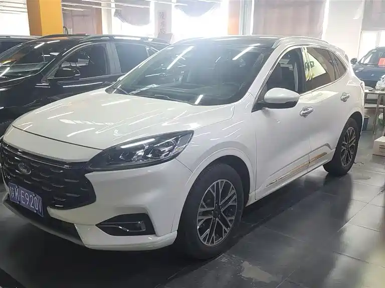 Ford Escape 2020 EcoBoost 245 AWD Premium Edition