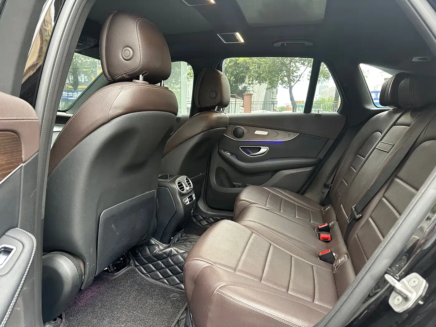 Mercedes-Benz GLC 2022 Facelift GLC 260 L 4MATIC Luxury Model фото 9