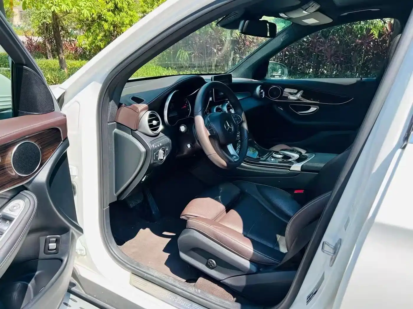 Mercedes-Benz GLC 2017 GLC 260 4MATIC Luxury фото 7