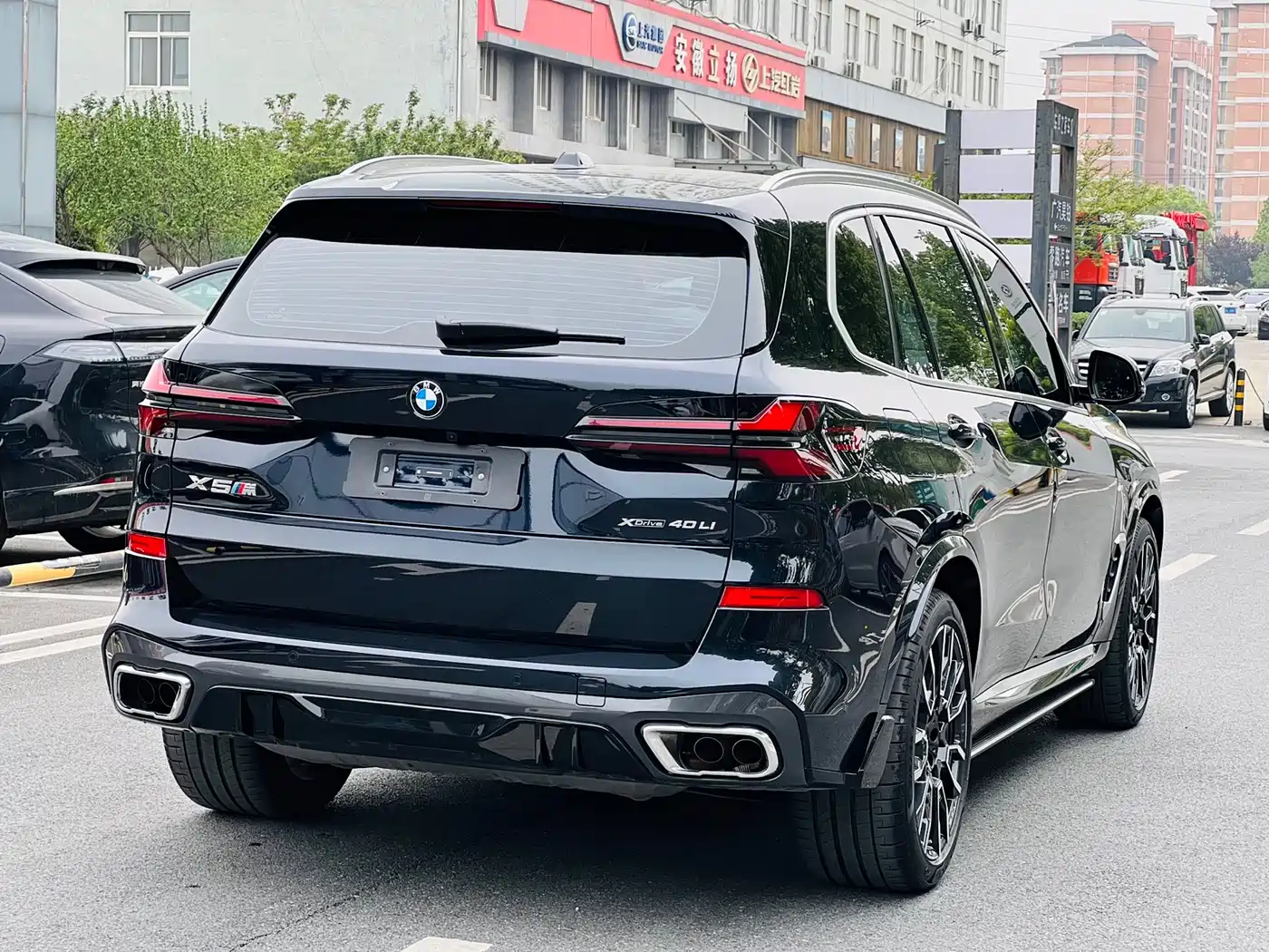 BMW X5 2023 xDrive 40Li M Sport Package фото 27