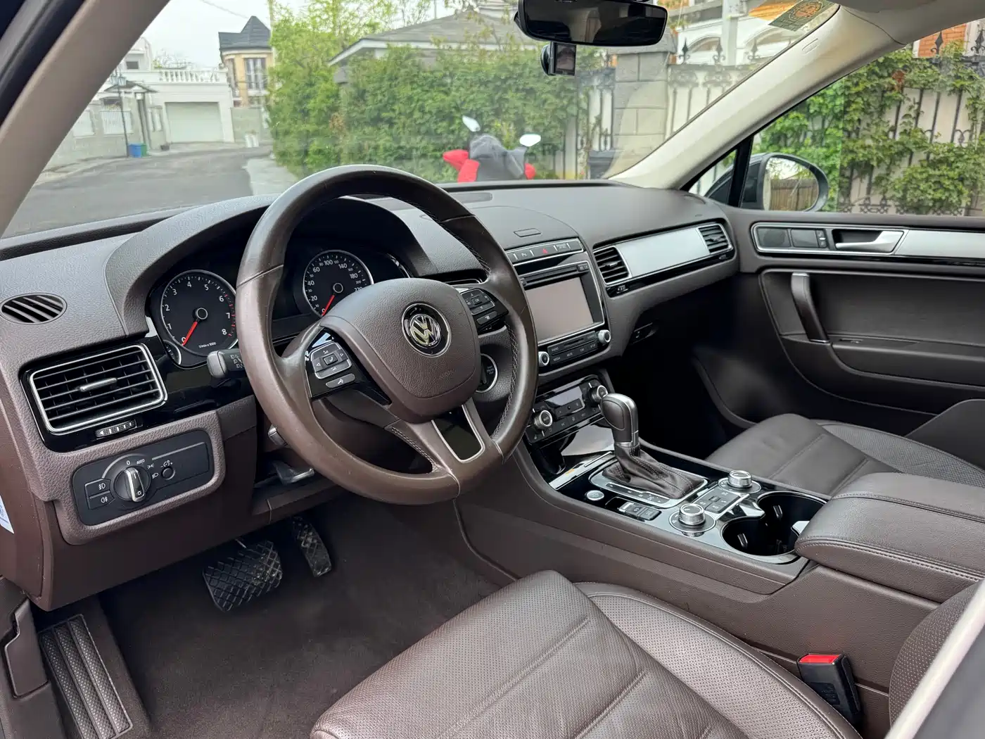 Volkswagen Touareg 2017 3.0TSI Explorer Edition фото 6