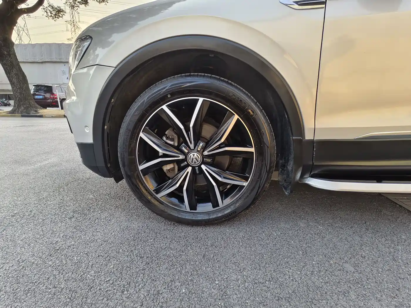 Volkswagen Tiguan L 2019 330TSI Automatic 2WD Smart Luxury Edition China VI фото 9