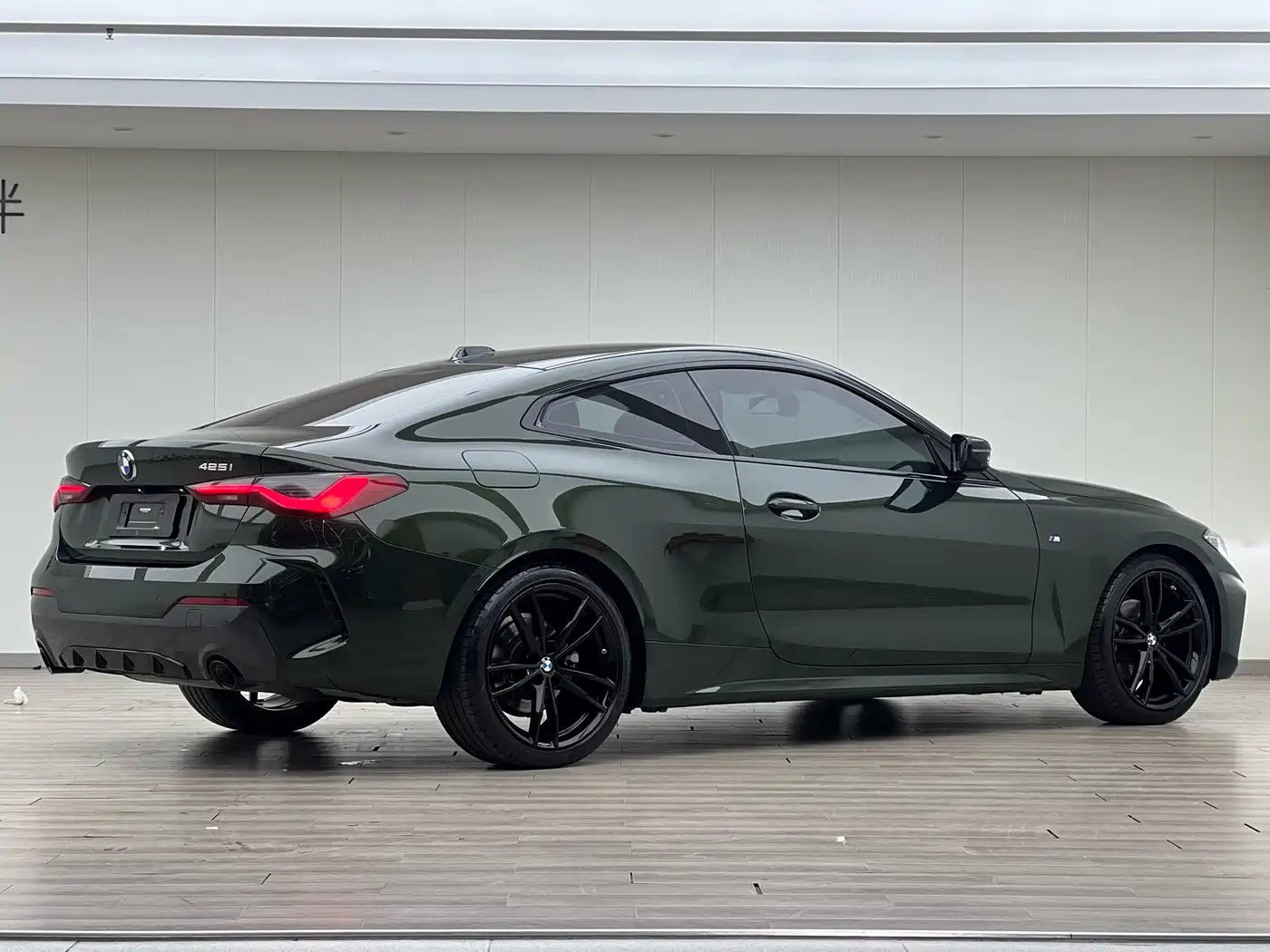 BMW 4 Series 2023 425i M Sport Shadowline Package фото 5