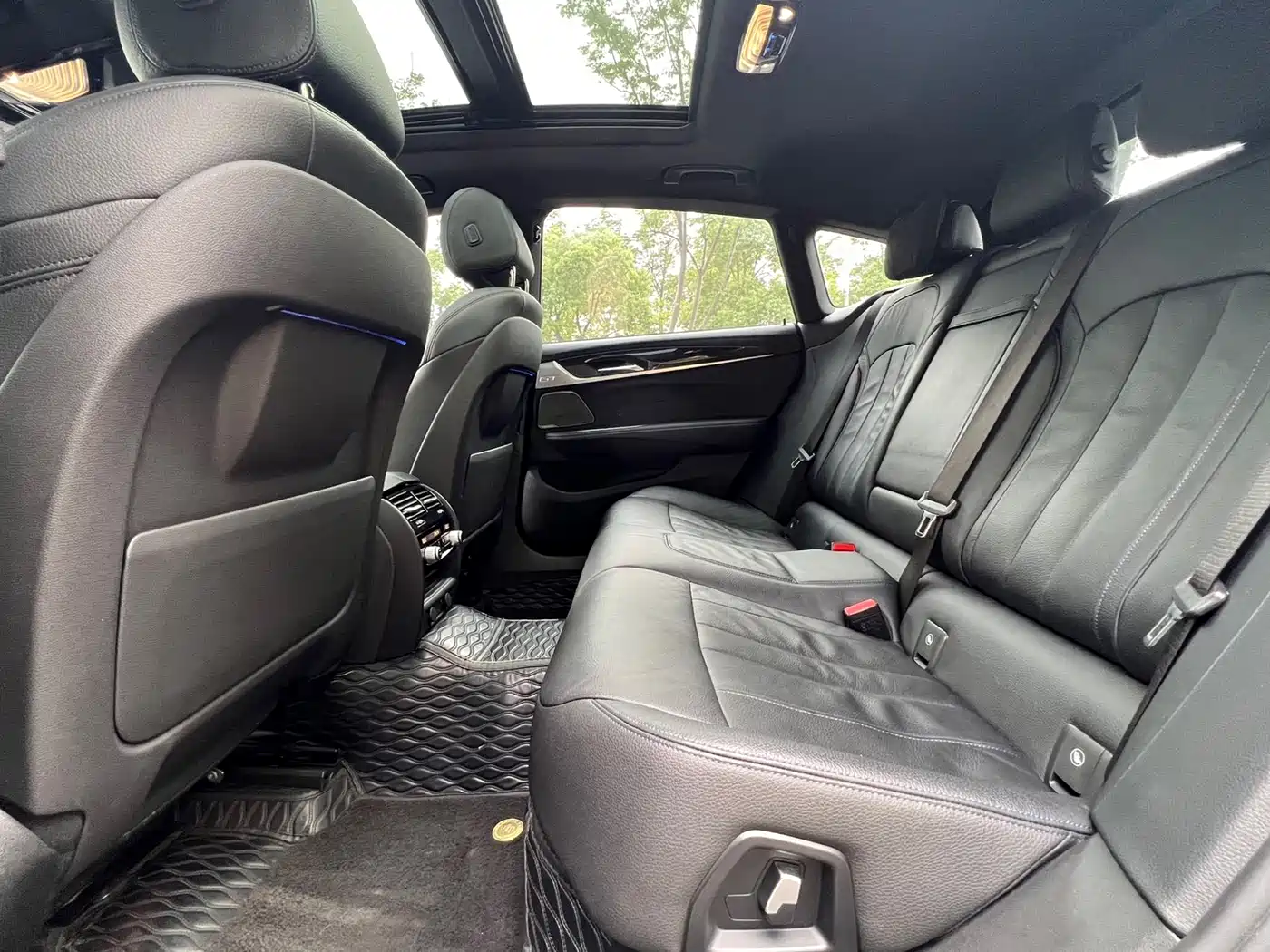 BMW 6 Series GT 2019 630i M Sport Package фото 11