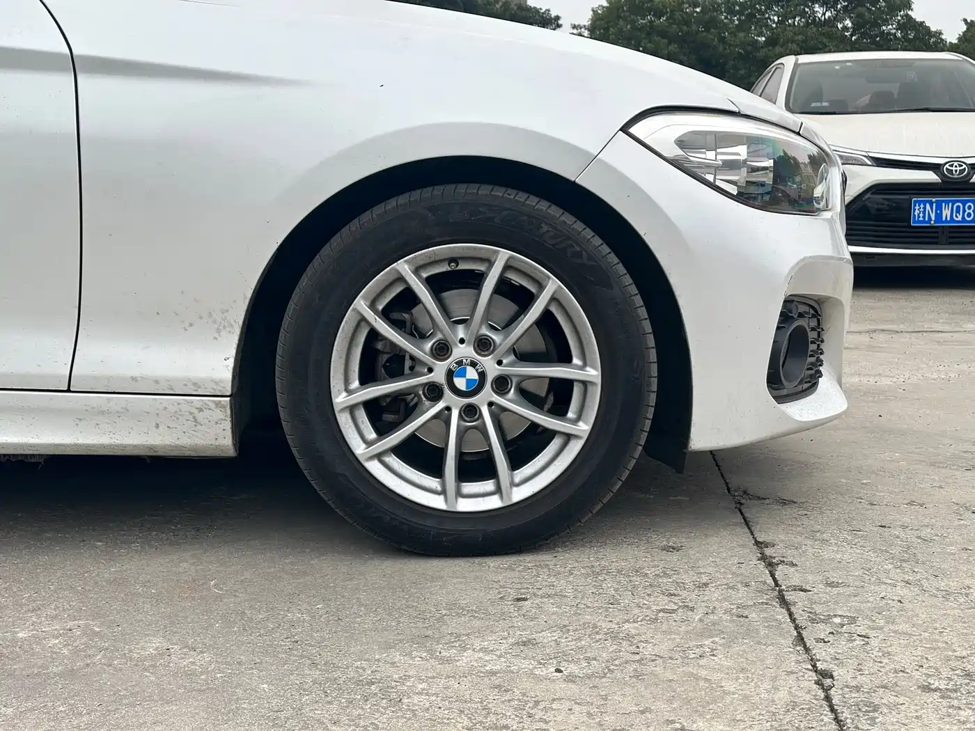 BMW 1 Series (Import) 2015 118i Leading фото 15