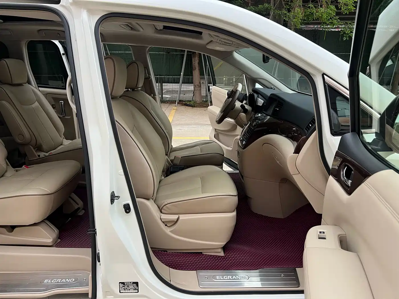 Nissan Quest 2013 3.5L SL фото 9