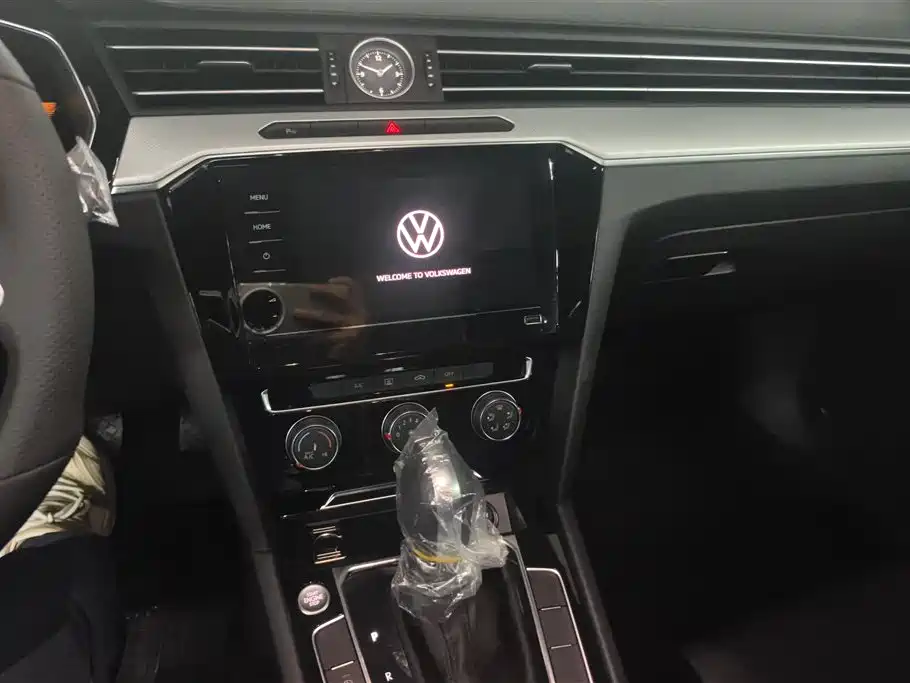 Volkswagen Magotan 2025 Popular Edition 280TSI DSG Comfort фото 13