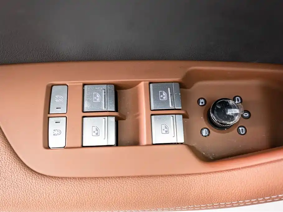 AUDI A7L