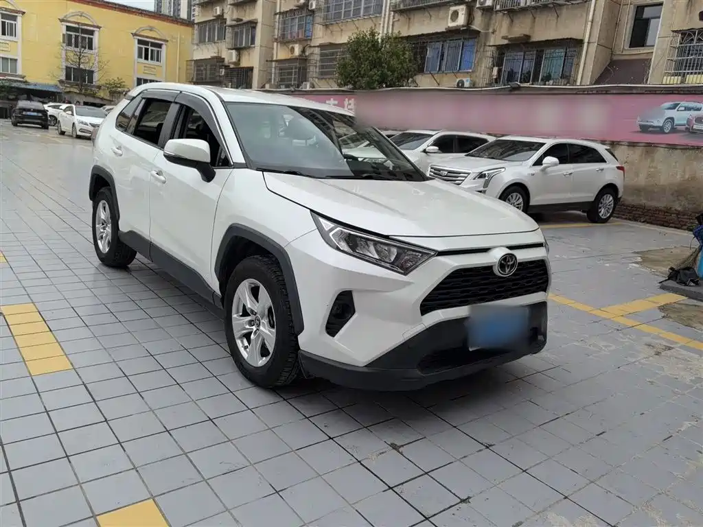 Toyota RAV4 Rongfang 2020 2.0L CVT 2WD Urban Edition фото 22