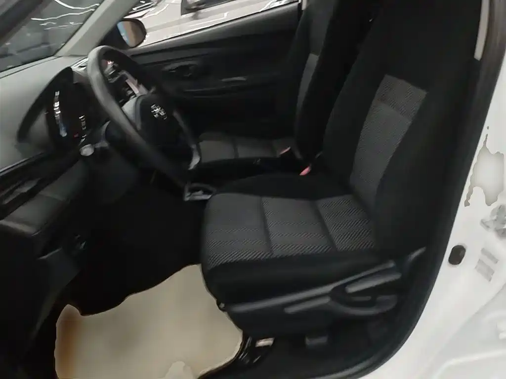 Toyota Vios FS 2017 1.5L CVT Fengchi Edition фото 15