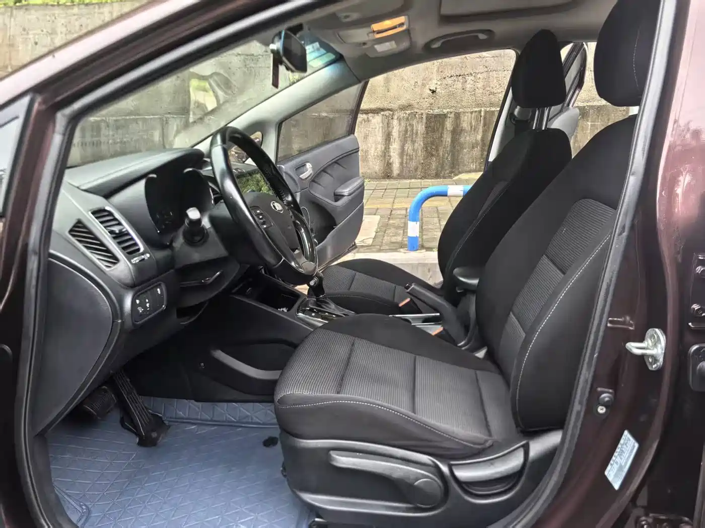 Kia K3 2016 1.6L Automatic GLS фото 8