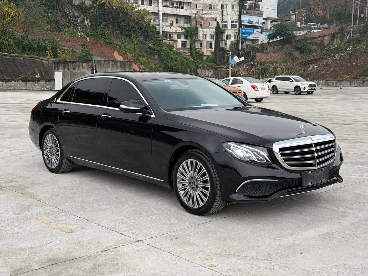 Mercedes-Benz E-Class 2020 E 300 L Luxury Model фото 3