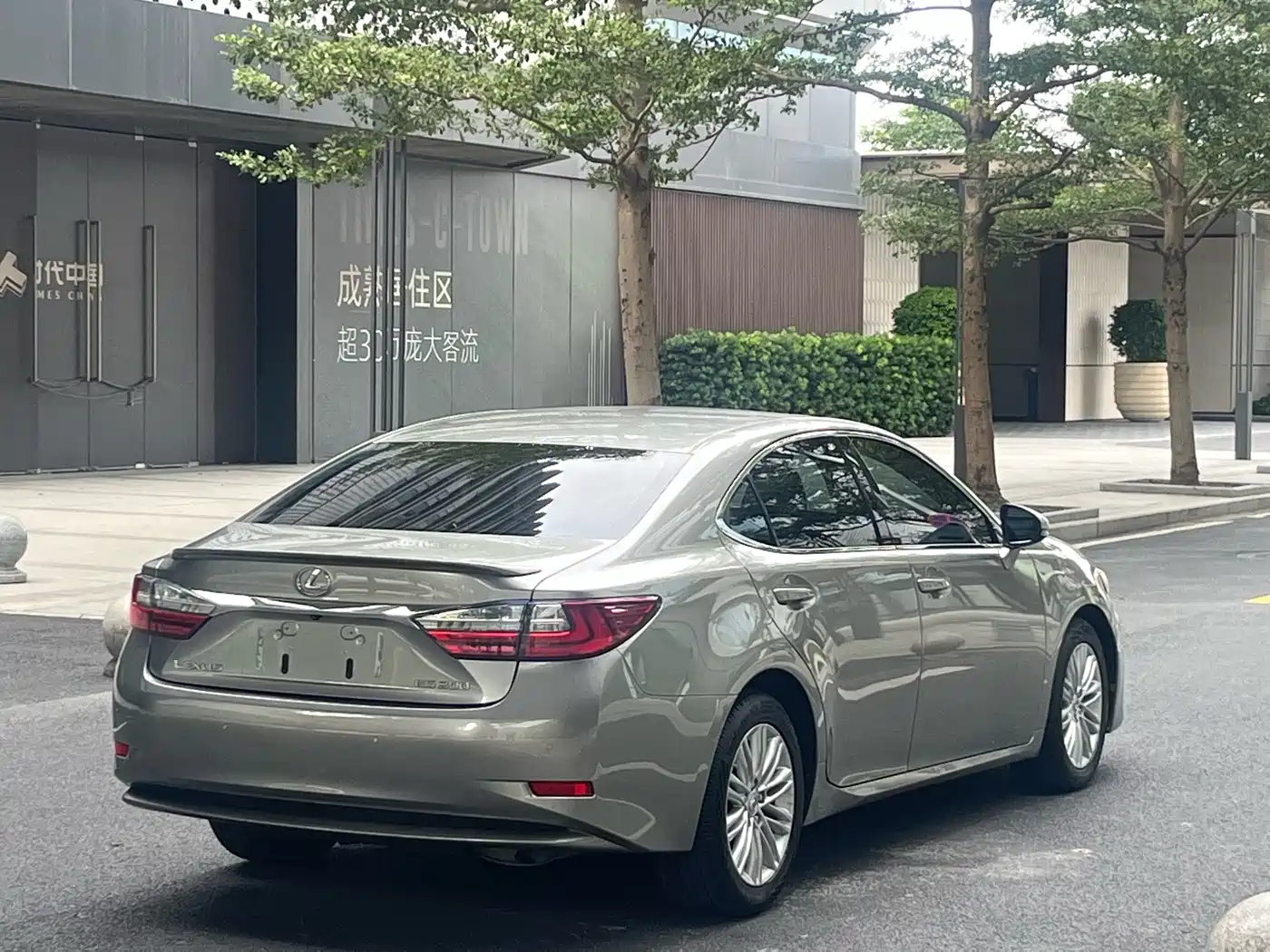 Lexus ES 2015 200 Elite Edition фото 5