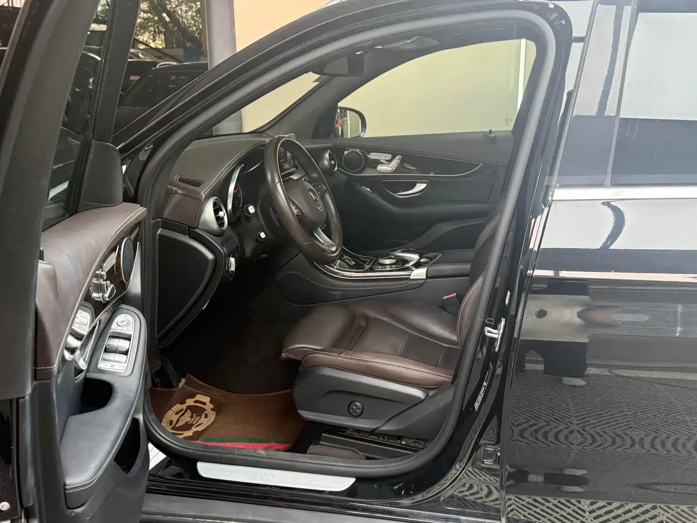 Mercedes-Benz GLC 2018 GLC 260 4MATIC Dynamic фото 4