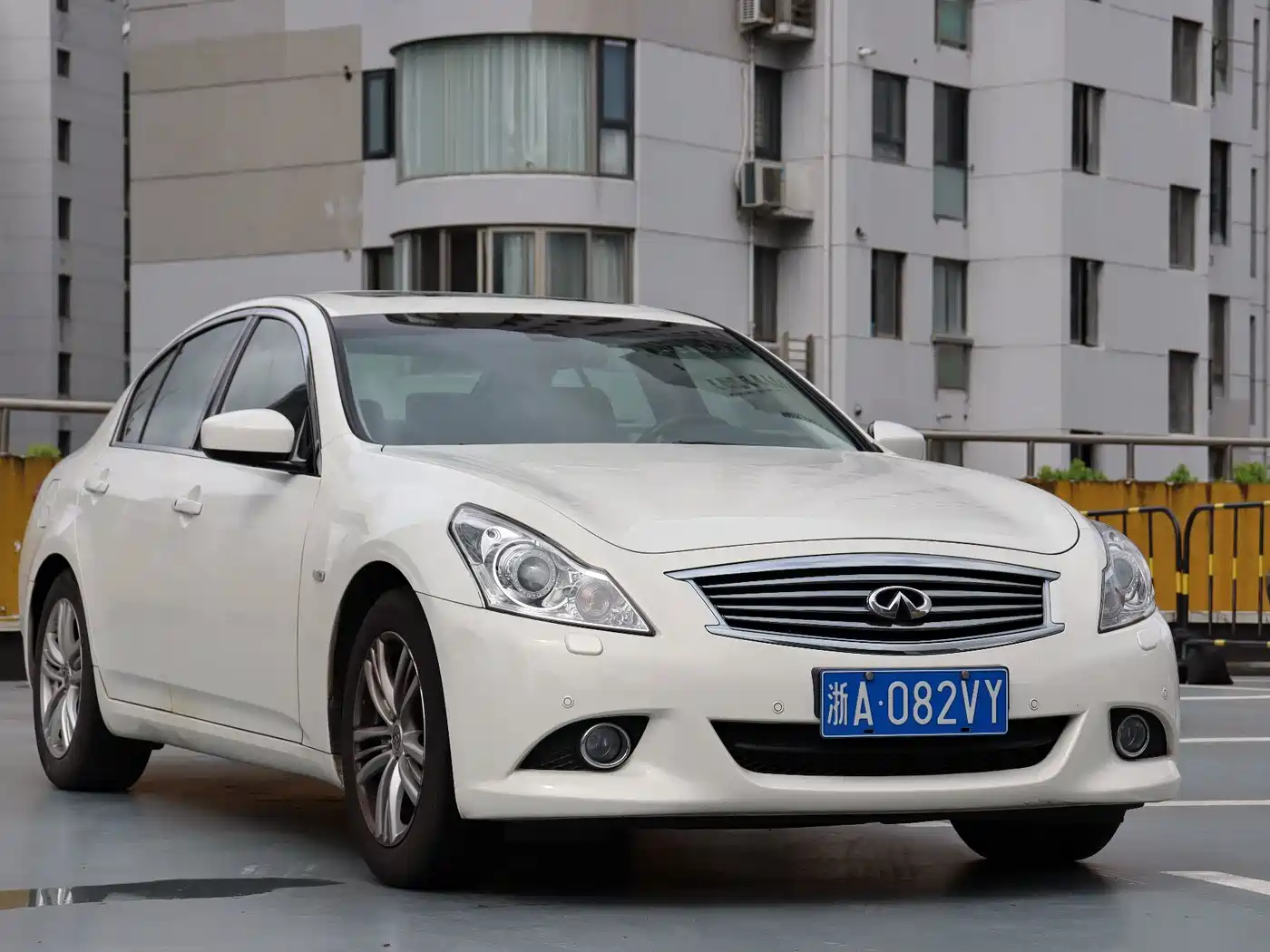 Infiniti G Series 2012 2013 G25 Sedan Luxury Sport Edition
