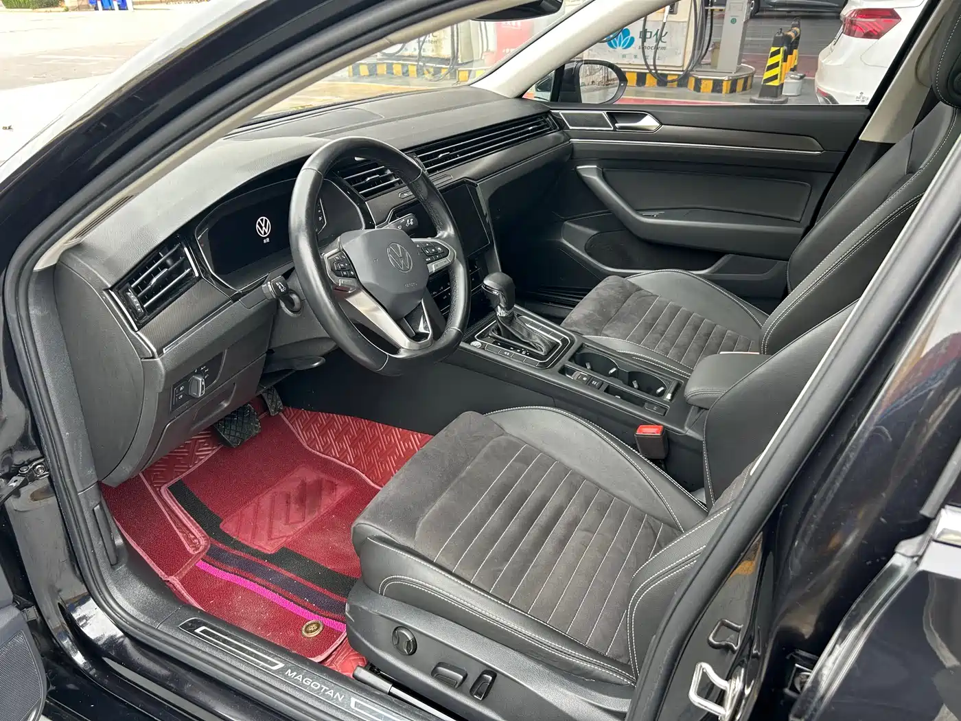 Volkswagen Magotan 2021 330TSI DSG 30th Anniversary Edition фото 6