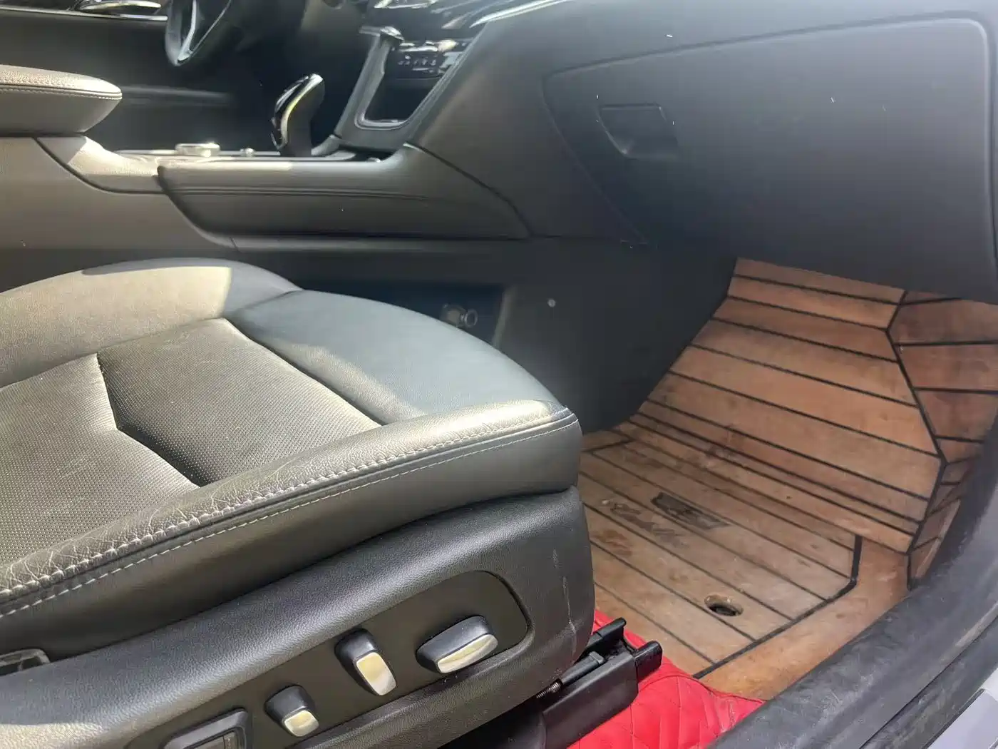 Cadillac XT6 2020 28T 6-Seater 4WD Luxury Model фото 15