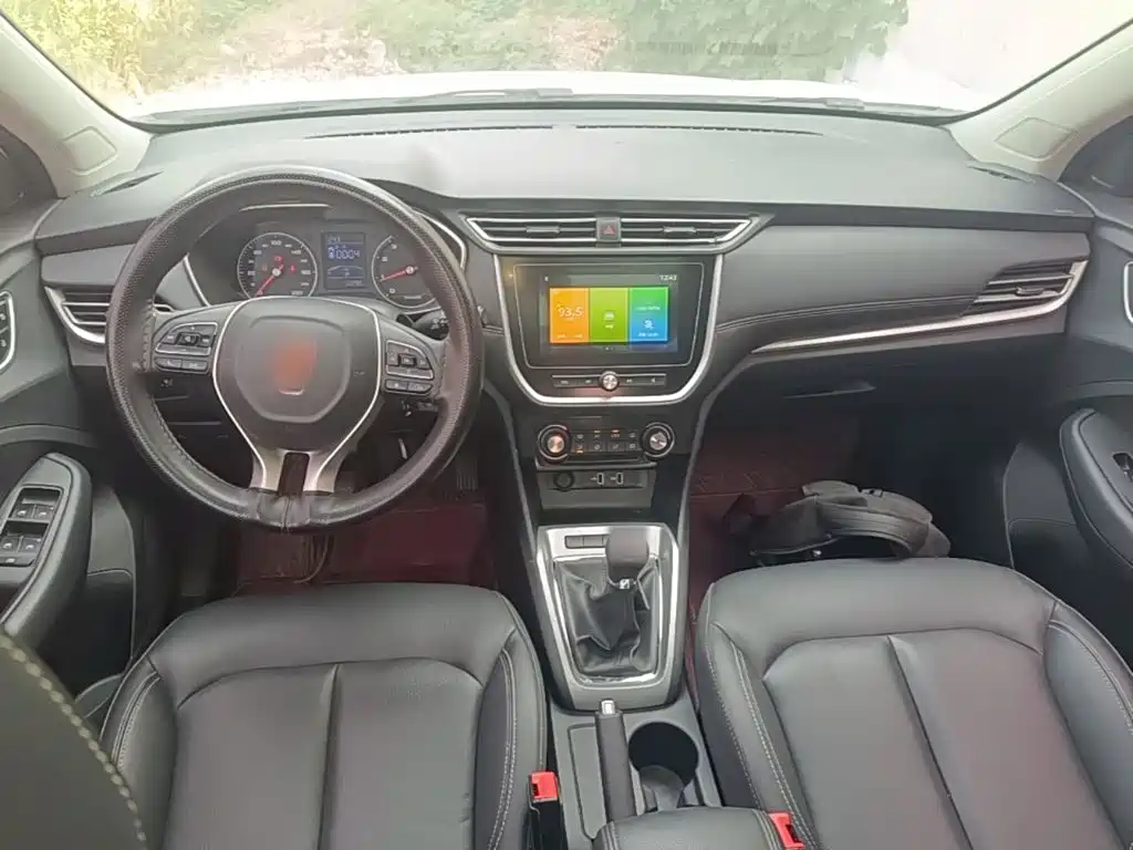 Roewe RX3 2020 2020 1.6L Manual 4G Ultra Comfort Flagship