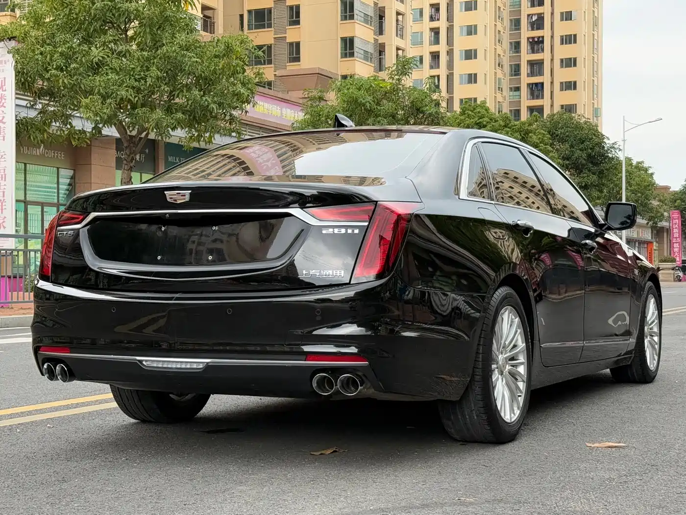 CADILLAC CT6