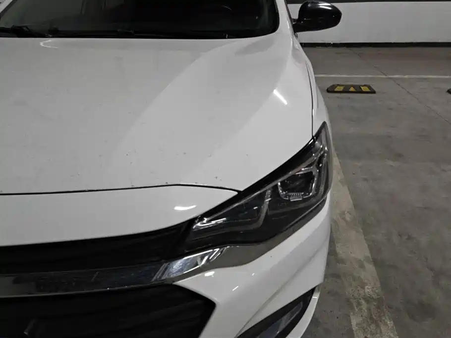 CHEVROLET CRUZE