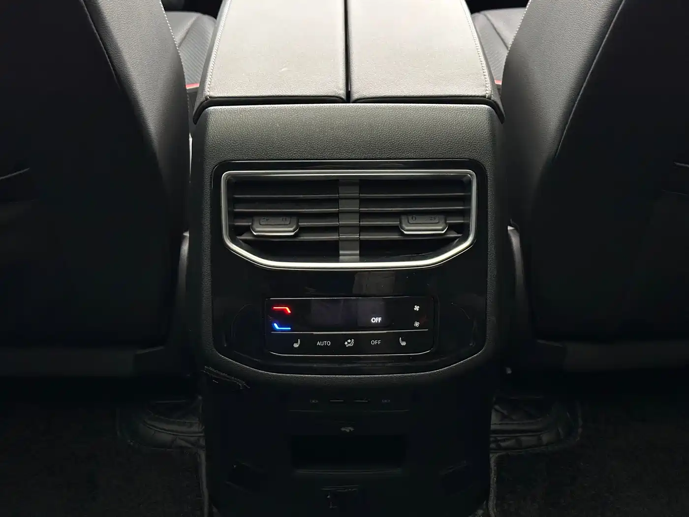 Volkswagen Talagon 2024 380TSI 4WD Premium Comfort Pro Edition 6-Seater фото 16
