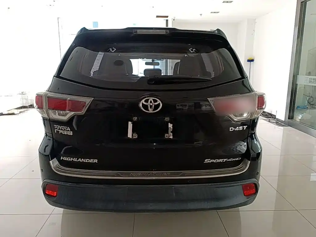 Фото 6 - Toyota Highlander