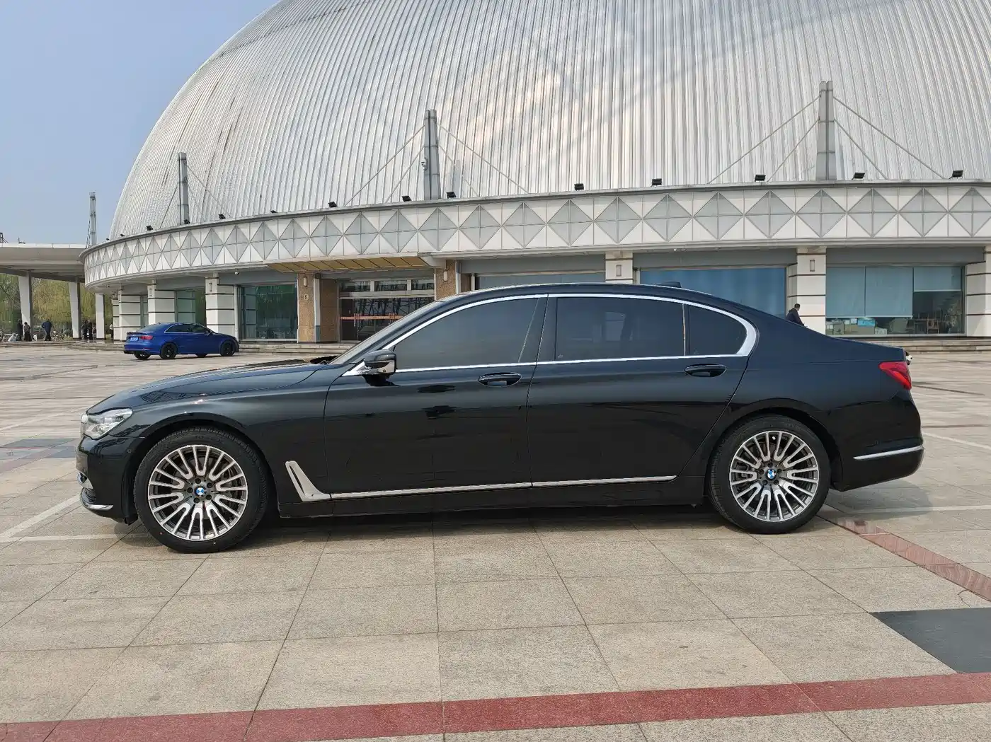 BMW 7 SERIES