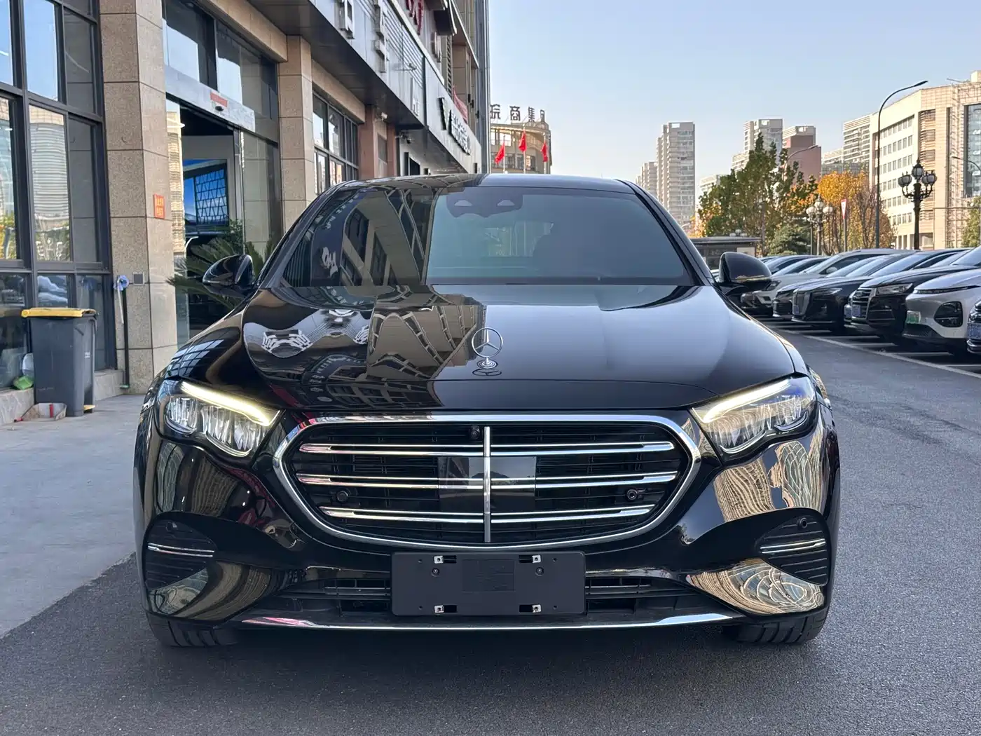 Mercedes-Benz E-Class 2024 E 300 L Fashion фото 2