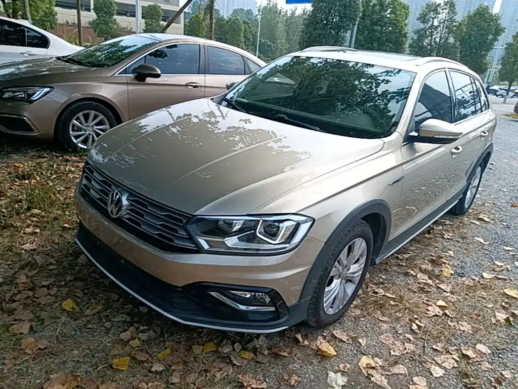 Volkswagen C-TREK 2018 2018 230TSI DSG Comfort