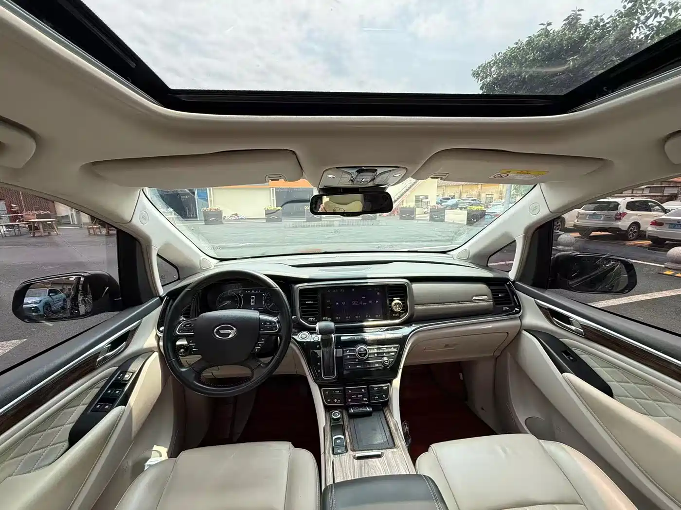 GAC Trumpchi Trumpchi M8 2018 320T Flagship Edition фото 6