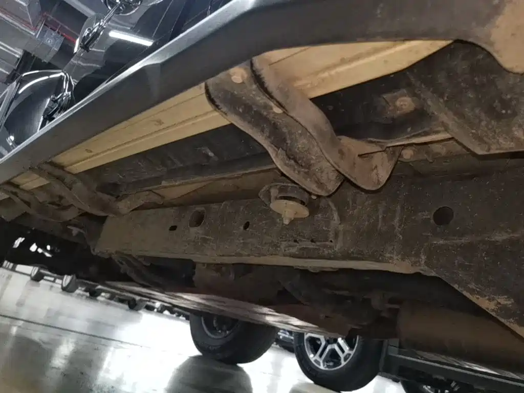 BAIC ORV Beijing Offroad BJ40 2023 2.0T Auto 4WD Urban Hunter Knight Edition фото 22